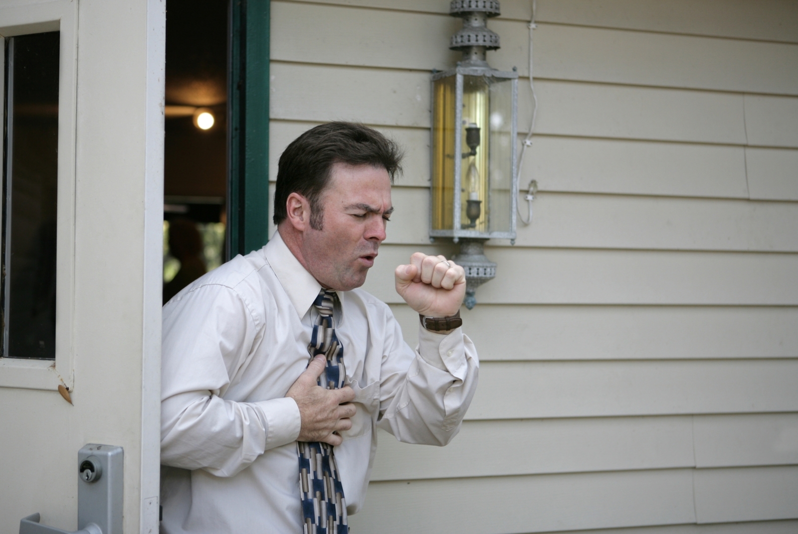 Lung Cancer Symptoms That Are Often Overlooked