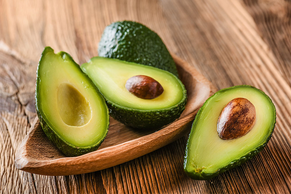 Foods to Eat and Avoid With Migraine