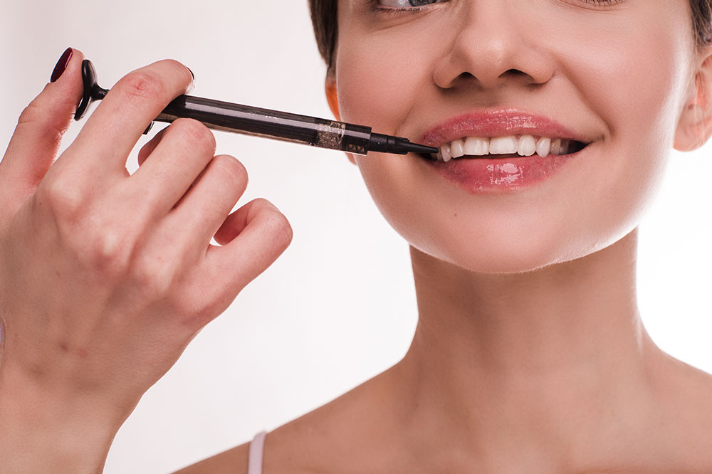 5 Popular Gel Products Made for Teeth Whitening